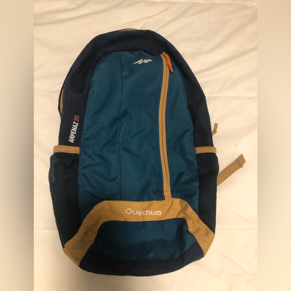 Quechua Arpenaz 20L day pack